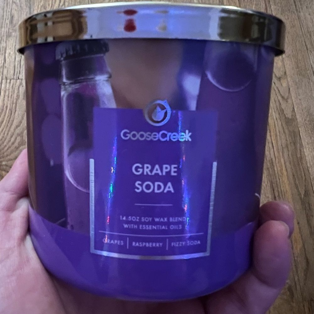 Goose Creekk 3 Wick Candle Grape Soda 14.5 Oz